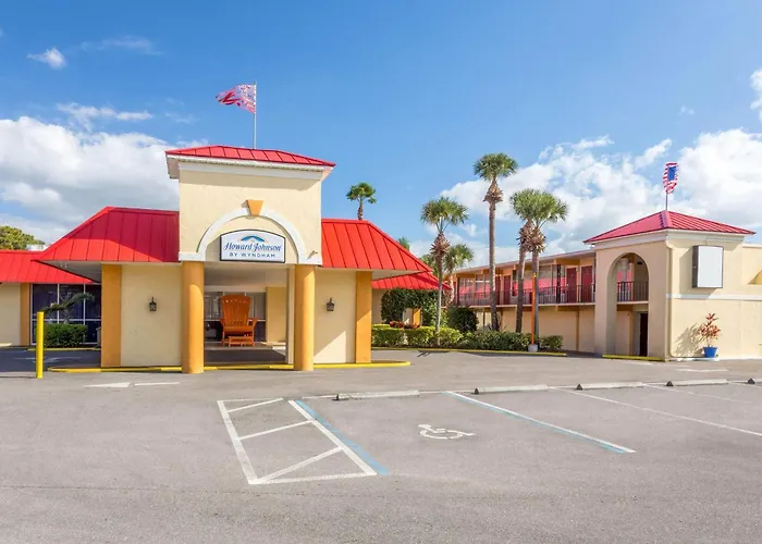 Howard Johnson By Wyndham Lakeland