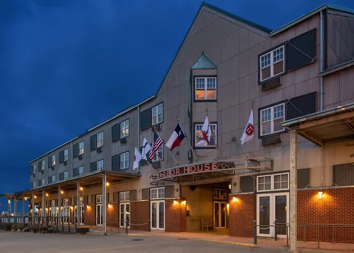 Harbor House Hotel And Marina At Pier 21 Galveston