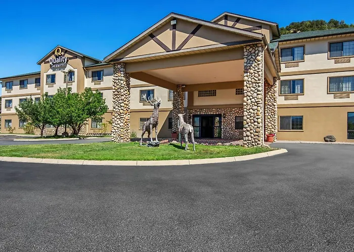 Quality Inn & Suites Vail Valley Eagle