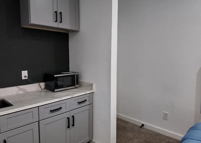 Cozy Private Studio!