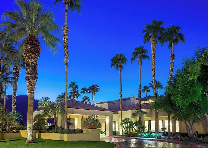 Courtyard By Marriott Palm Springs Hotel
