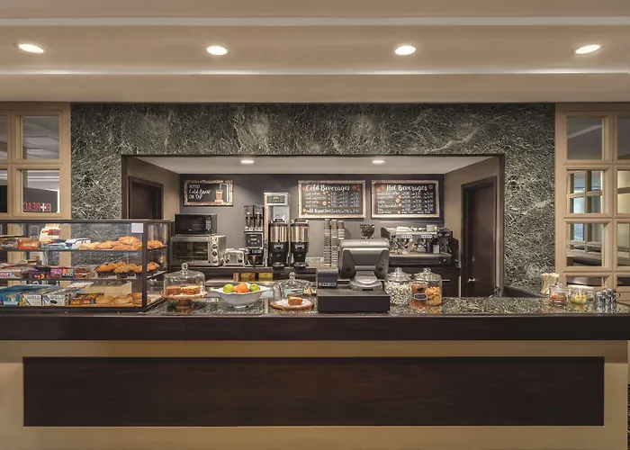 Doubletree By Hilton New York-Laguardia Hotel