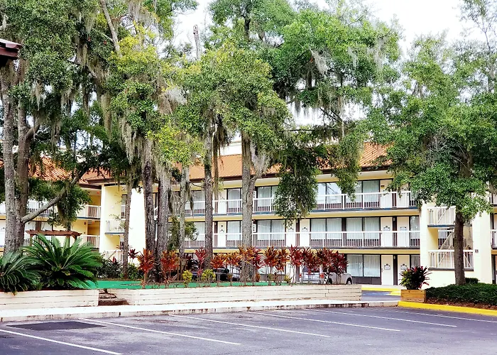 Simple Rewards Inn Hilton Head Island