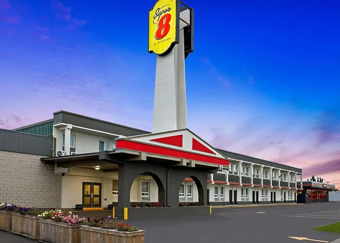 Super 8 By Wyndham Thunder Bay Motel