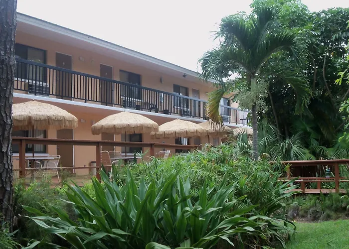 The Fairways Inn Of Naples Naples Park