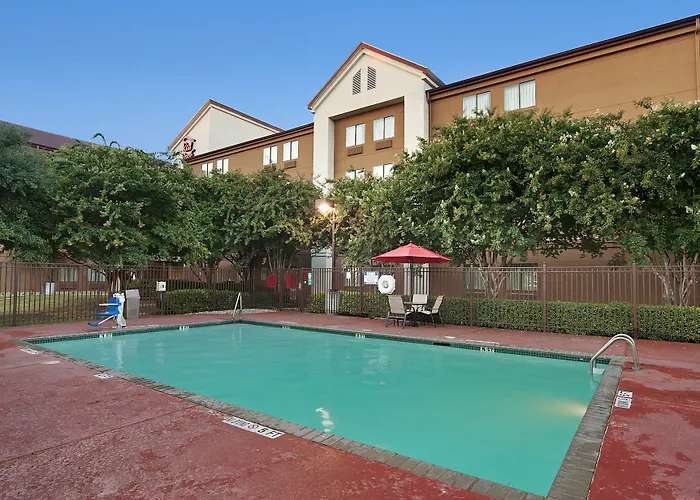 Red Roof Inn Plus Austin South - Airport
