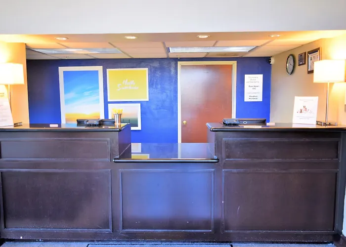 Country Inn & Suites By Radisson, Dunn I-95