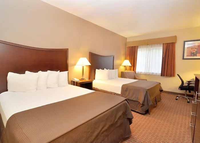 Surestay Plus Hotel By Best Western Topeka