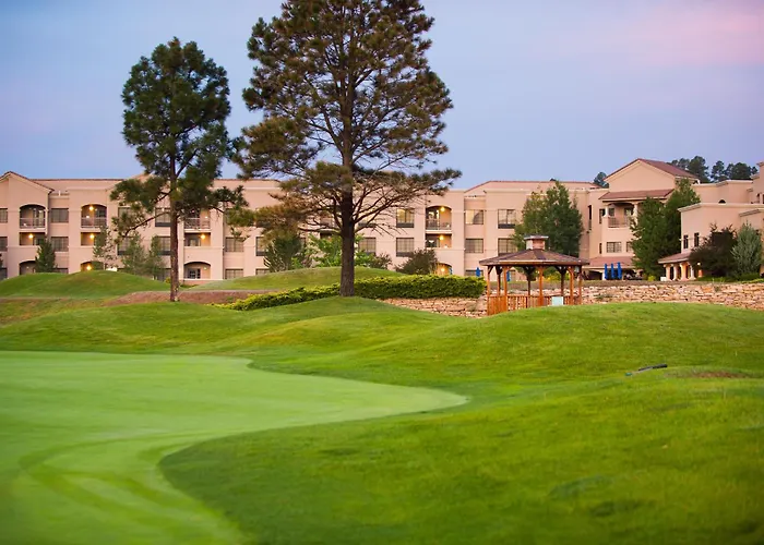 Mcm Elegante Lodge & Resorts