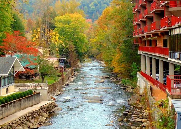 Baymont By Wyndham Gatlinburg On The River