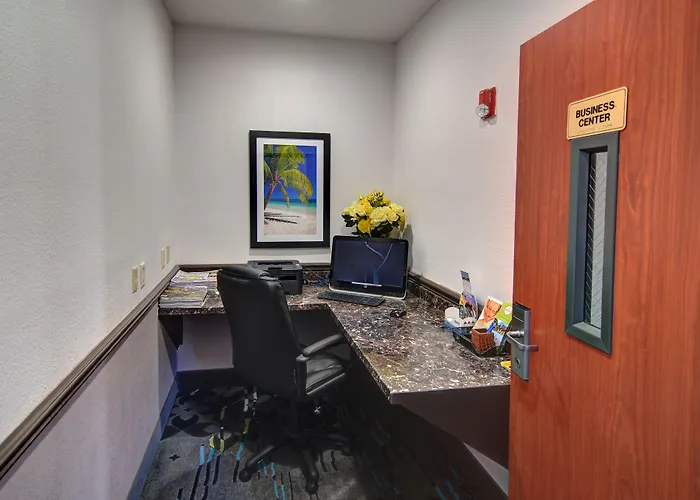 Spark By Hilton Galveston