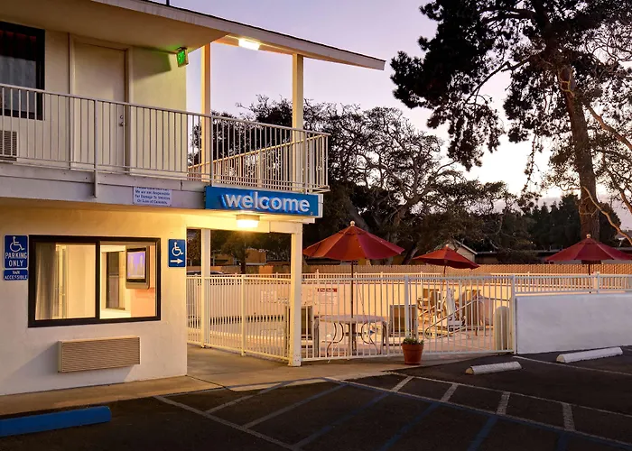 Motel 6-Monterey, Ca