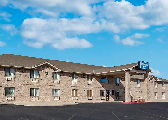 Super 8 By Wyndham Cozad