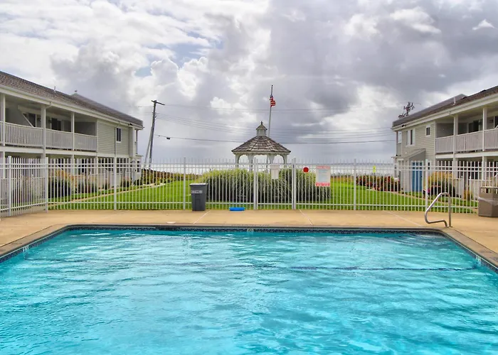 Innseason Resorts Surfside