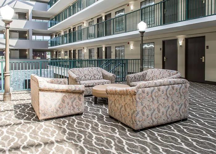 Comfort Suites Near Potomac Mills