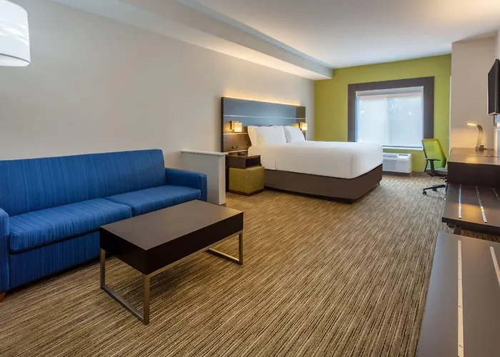 Holiday Inn Express Arrowood By Ihg