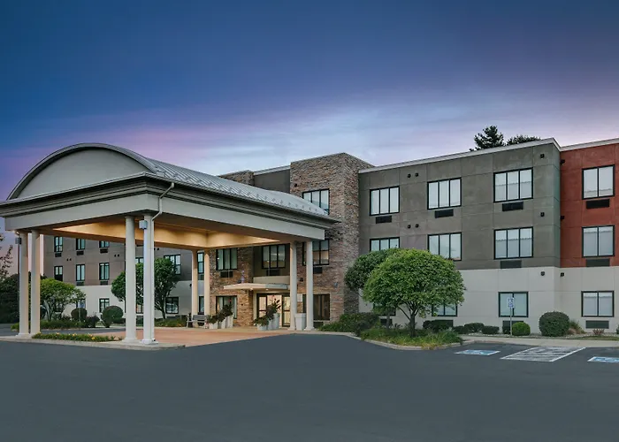 Holiday Inn Express Hotel And Suites Valparaiso By Ihg