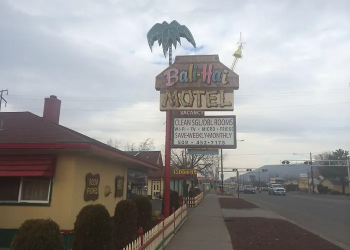 Bali Hai Motel