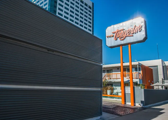 The Tangerine - A Burbank Hotel