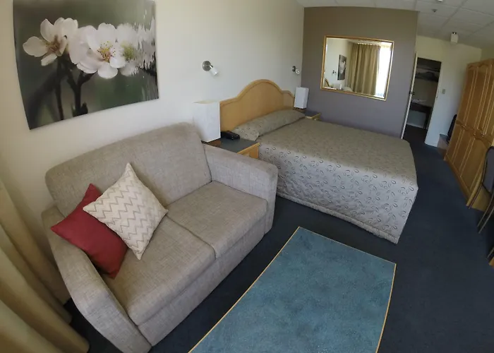 Adelaide International Motel