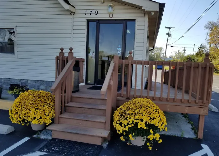 Drakes Creek Inn - Formerly The Relax Inn Hendersonville