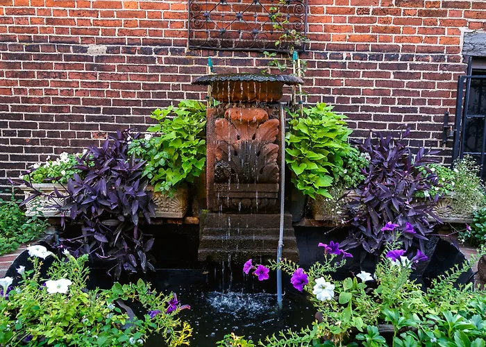 Moroccan Boutique Guest House Boston