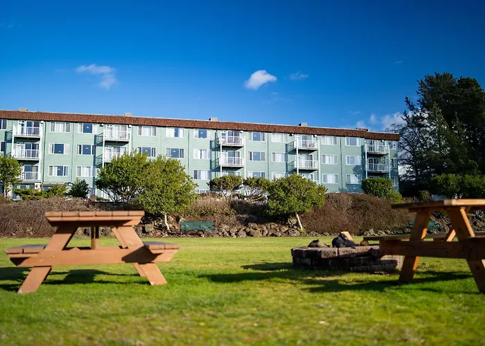 Chateau Westport Resort