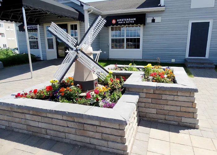 Amsterdam Inn & Suites, An Ascend Collection Hotel Moncton