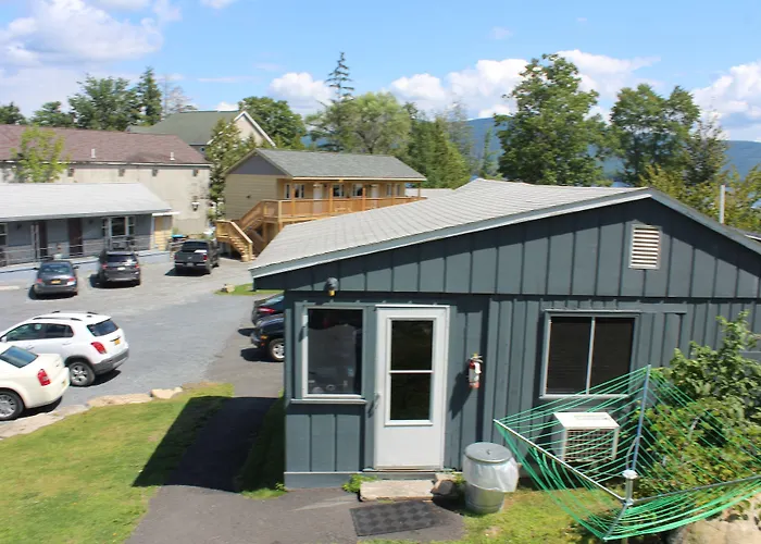 Blue Lagoon Resort Lake George