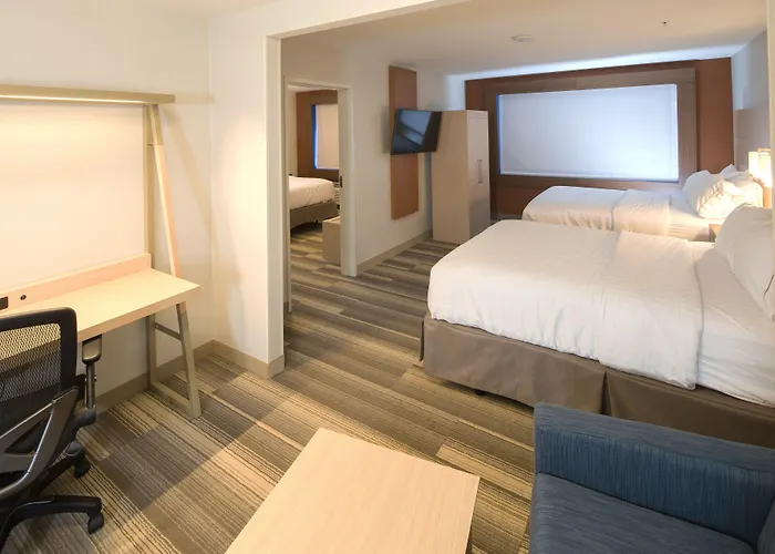 Holiday Inn Express & Suites - Gaylord By Ihg