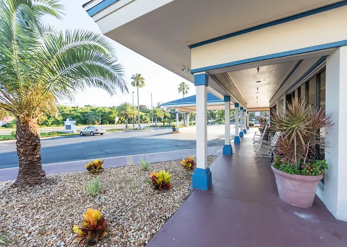 Days Inn & Suites Amelia Island At The Beach Fernandina Beach