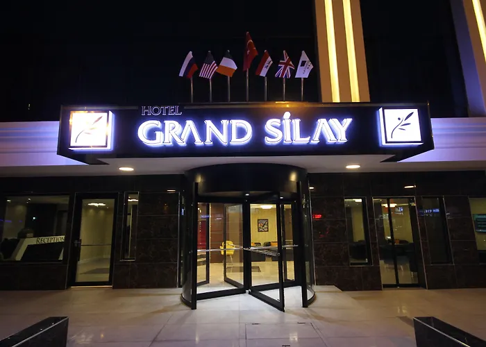 Grand Silay Hotel