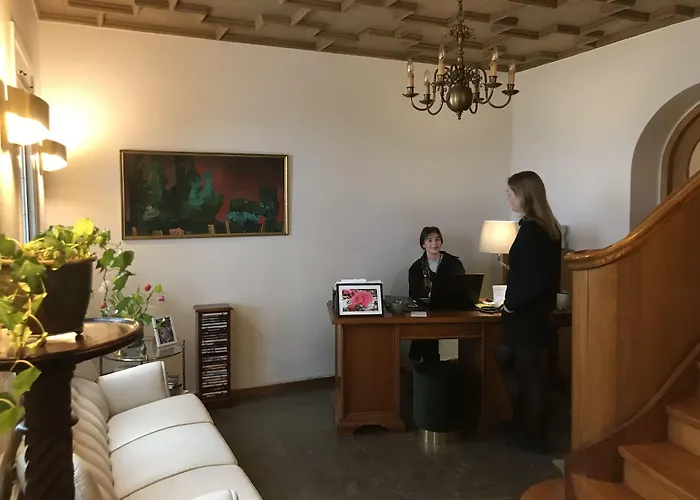 Ewa & Maude Hotel