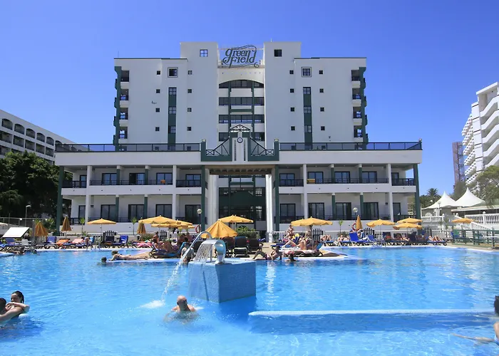 Hotel Green Field