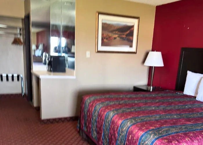Broadway Inn & Suites Okc