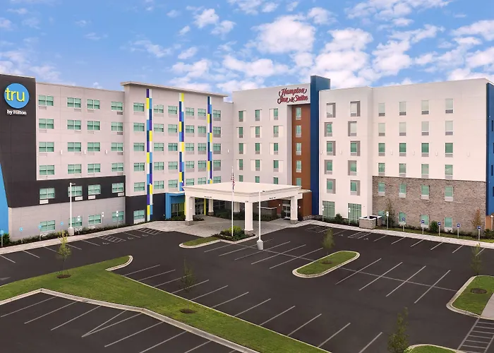 Tru By Hilton Charlotte Airport Lake Pointe