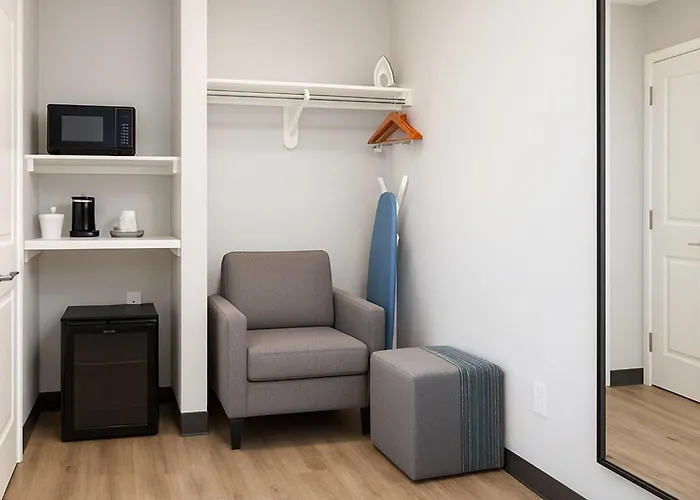 Travelodge By Wyndham Lax El Segundo