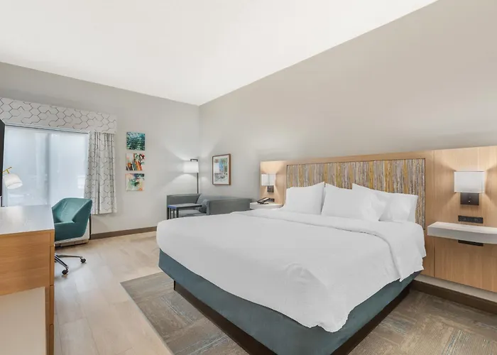 Hampton Inn Fort Myers-Airport & I-75