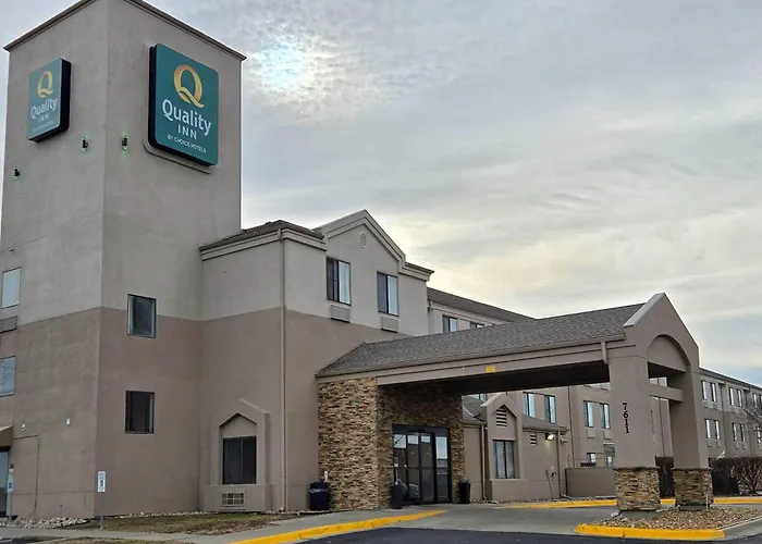 Quality Inn By Choice Hotels Kansas City International Airport