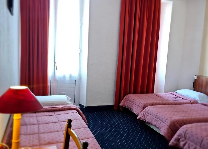 Hotel Du Commerce Et De Navarre