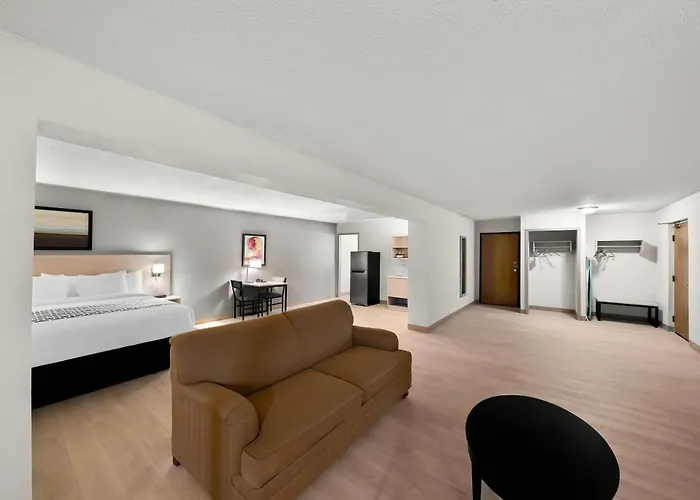 Suburban Studios, Kearney