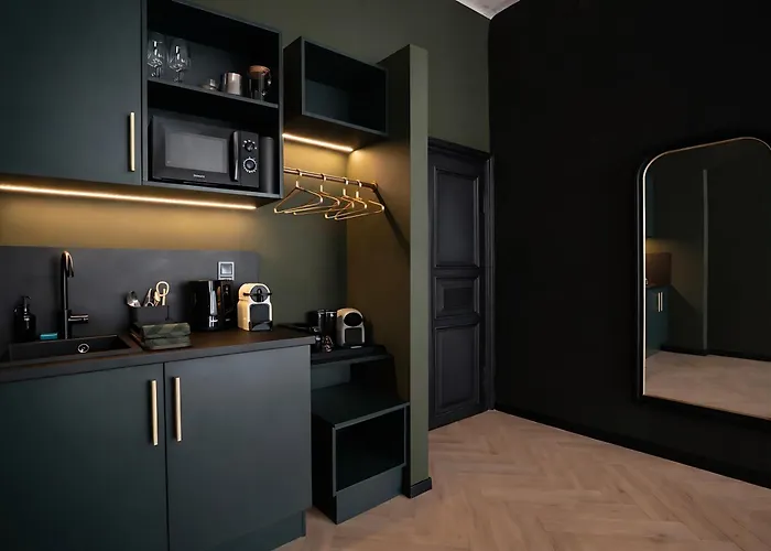 Maroon & Moss Residence