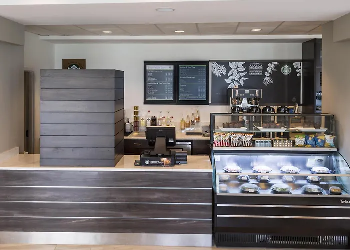 The Island House Hotel A Doubletree By Hilton Orange Beach