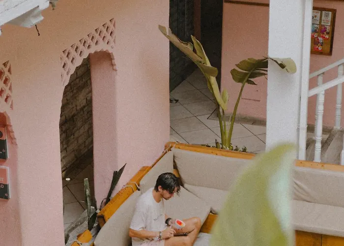Casa Zahri Boutique Hostel