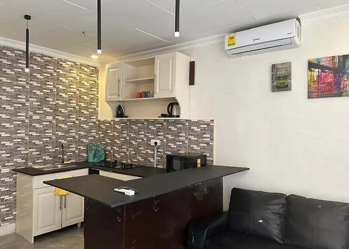Adelpha Luxury