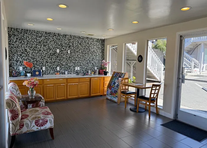 Pacific Inn Monterey