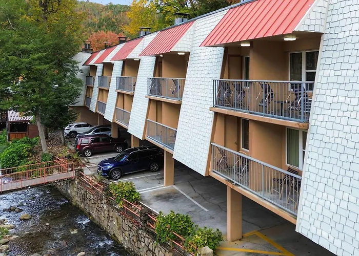 Quality Inn Creekside - Downtown Gatlinburg