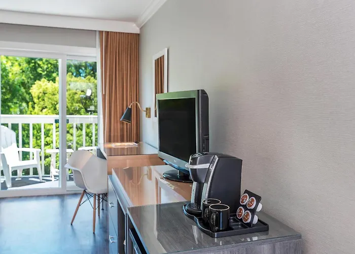 Upvalley Inn & Hot Springs, An Ascend Collection Hotel Calistoga