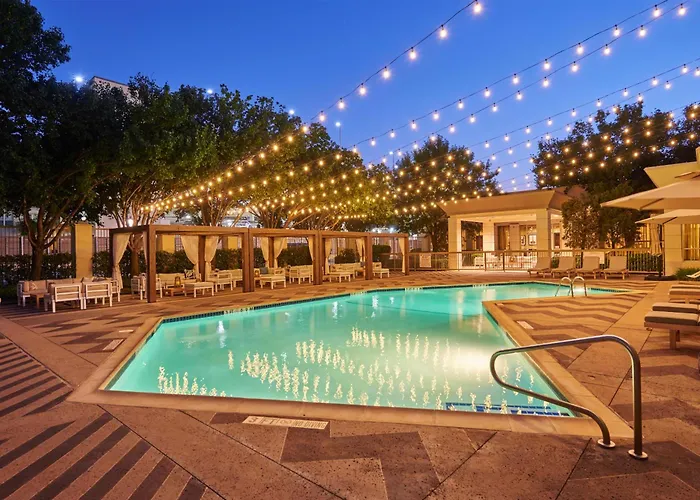 Doubletree By Hilton Dallas Market Center