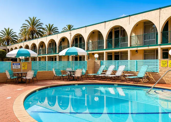 Kings Inn Anaheim At The Park & Convention Center